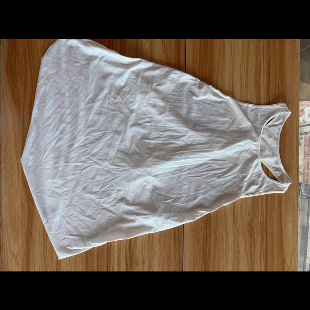 Lululemon  WOMENS WHITE   ATHLETIC TANK TOP WHITE WOMENS SIZE 6